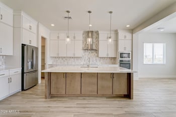 4075 Silverdale Rd, San Tan Valley, AZ 85144