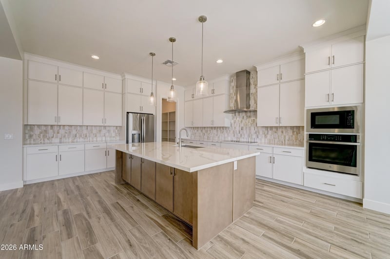 4075 Silverdale Rd, San Tan Valley, AZ 85144