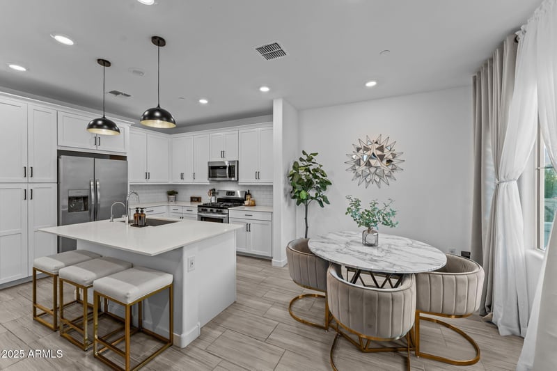 4077 Sabrina Dr #27, Chandler, AZ 85248