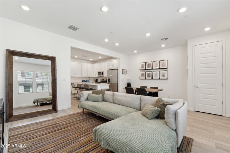 4077 Sabrina Dr #30, Chandler, AZ 85248