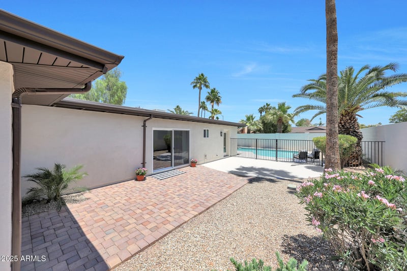 4079 E Yucca St, Phoenix, AZ 85028