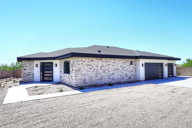 4079 Roosevelt St, Apache Junction, AZ 85119