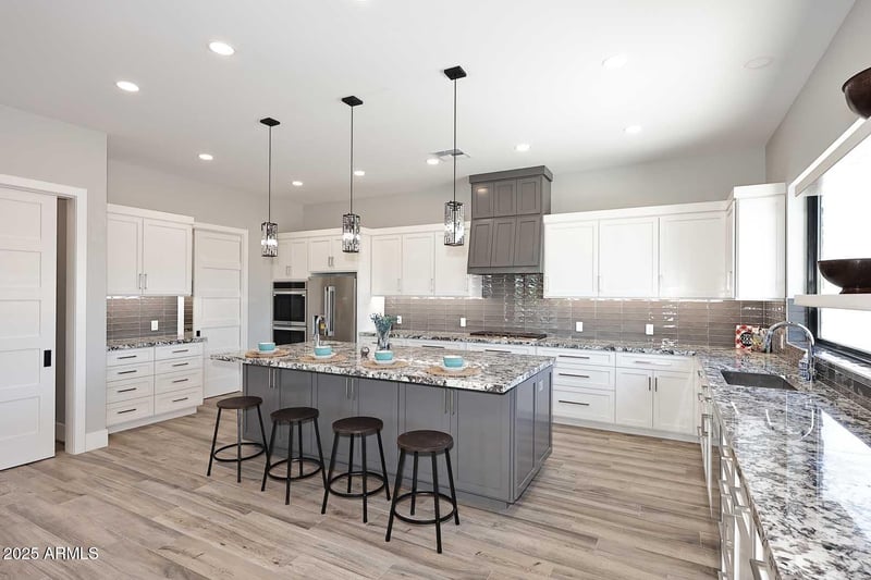 4079 Roosevelt St, Apache Junction, AZ 85119