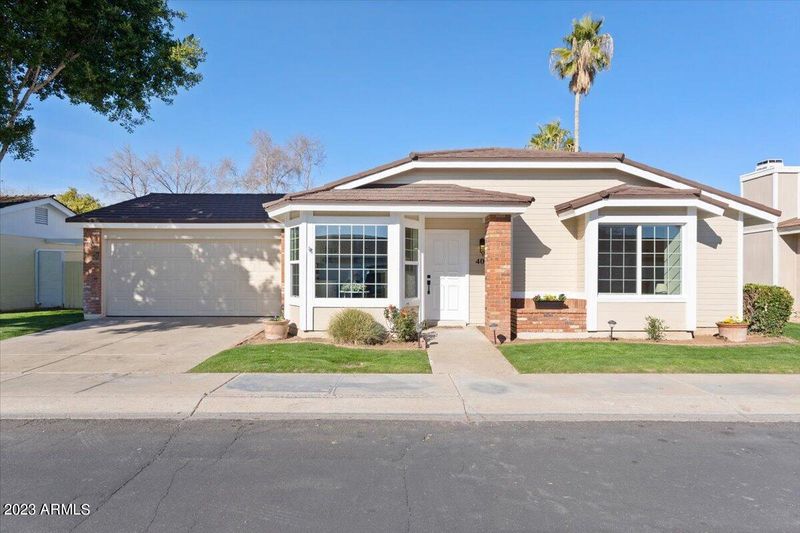 408 E Campo Bello Dr, Phoenix, AZ 85022