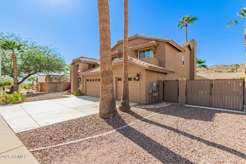 408 South Fork Dr, Phoenix, AZ 85048