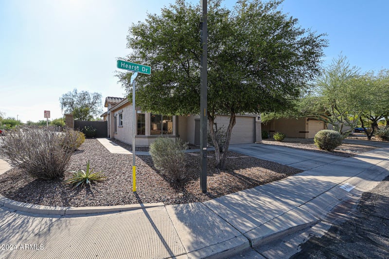 40802 Hearst Dr, Anthem, AZ 85086