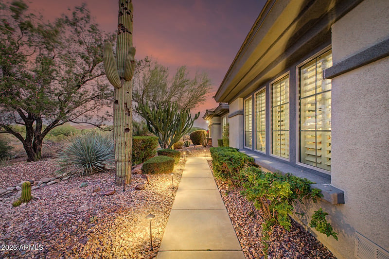 40802 N Thunder Hills Ct, Phoenix, AZ 85086