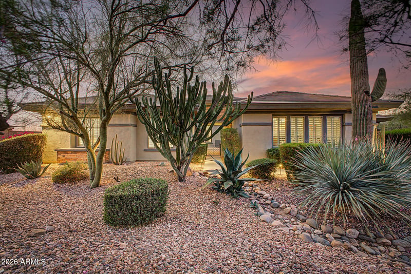 40802 N Thunder Hills Ct, Phoenix, AZ 85086