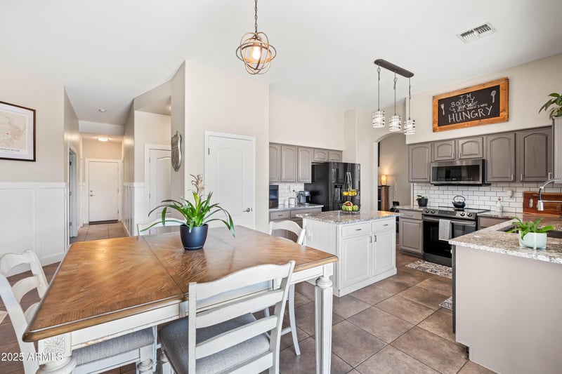 4081 Carriage Way, Gilbert, AZ 85297
