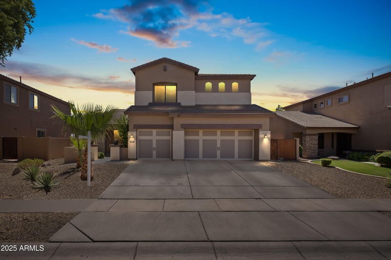 4081 Carriage Way, Gilbert, AZ 85297