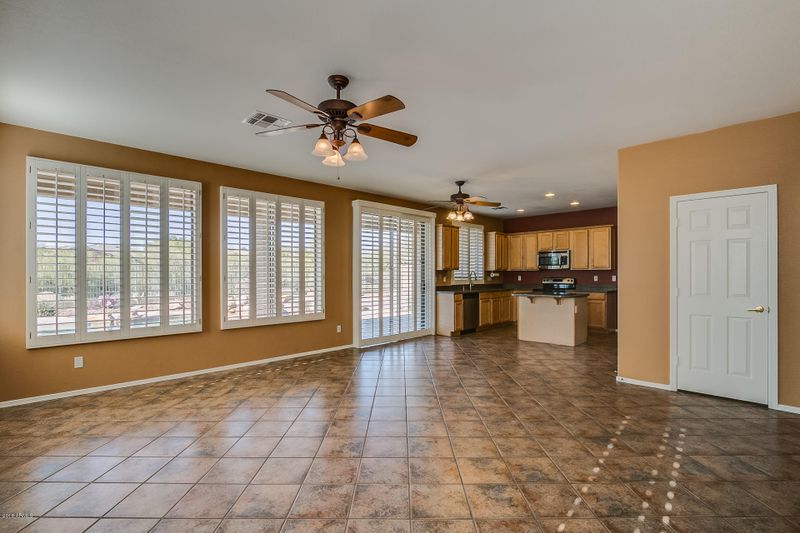 40826 N Majesty Ct, Anthem, AZ 85086