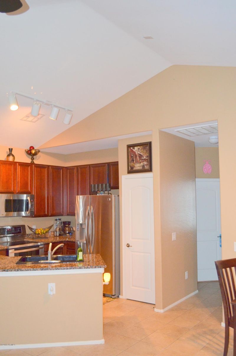 4086 E Windsor Dr, Gilbert, AZ 85296
