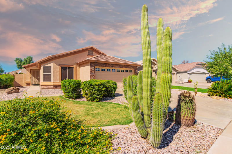 40864 Cambria Ln, San Tan Valley, AZ 85140