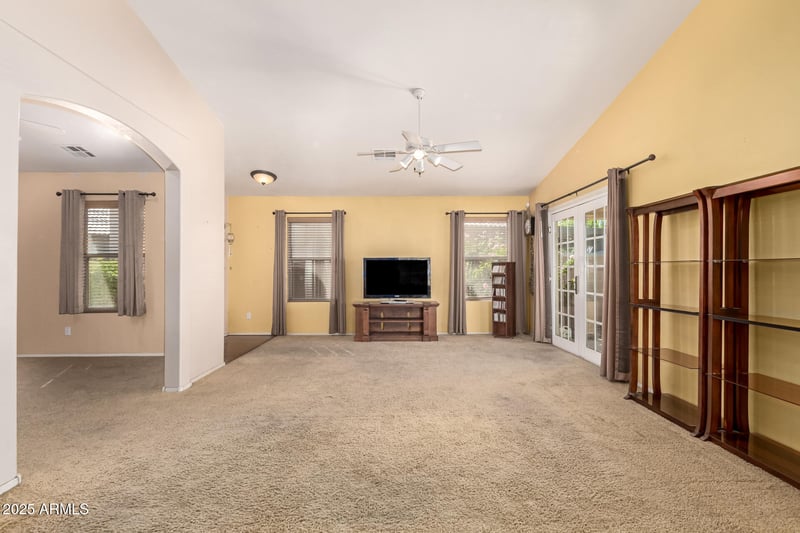 40864 Cambria Ln, San Tan Valley, AZ 85140