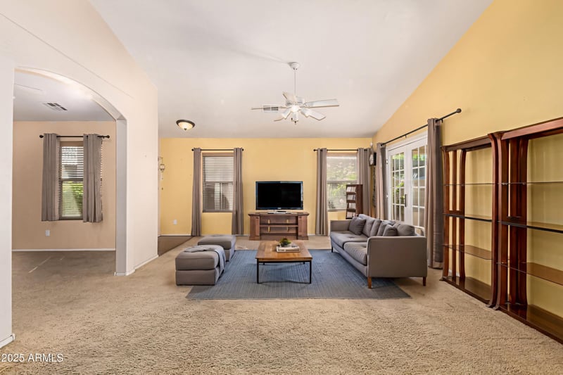 40864 Cambria Ln, San Tan Valley, AZ 85140