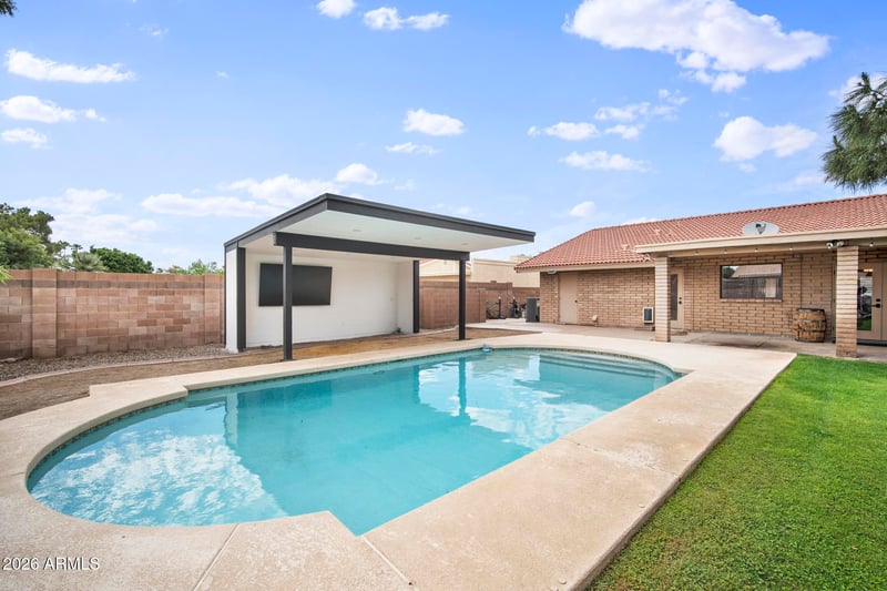 409 E Carol Ann Way, Phoenix, AZ 85022