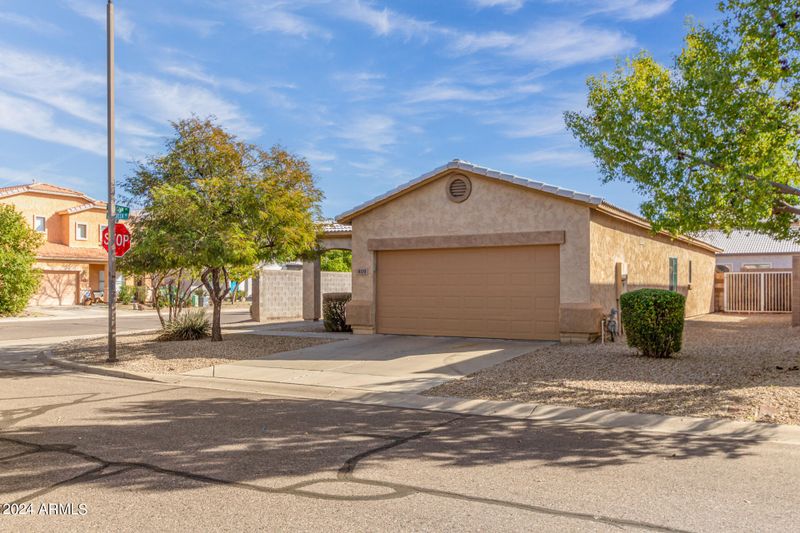 409 E Dry Creek Rd, San Tan Valley, AZ 85143