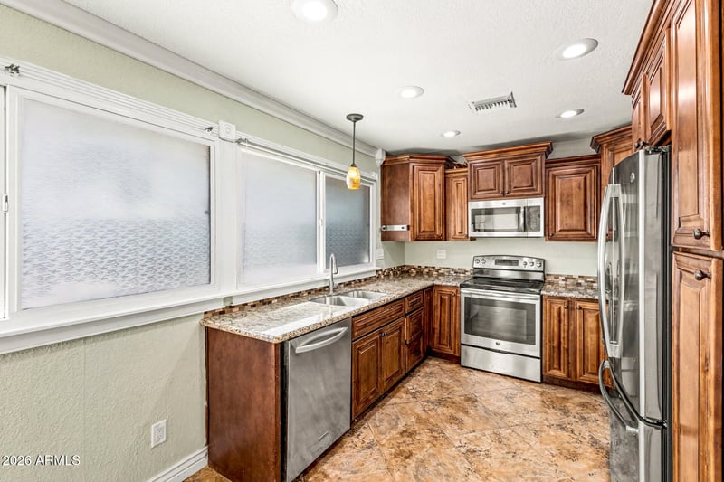 409 Pegasus Dr, Tempe, AZ 85283