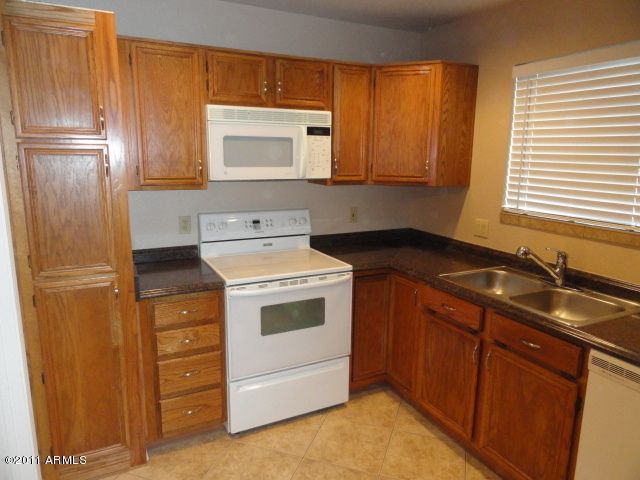 409 E Rimrock Dr, Phoenix, AZ 85024
