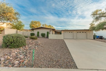 409 Port Au Prince Ln, Phoenix, AZ 85022