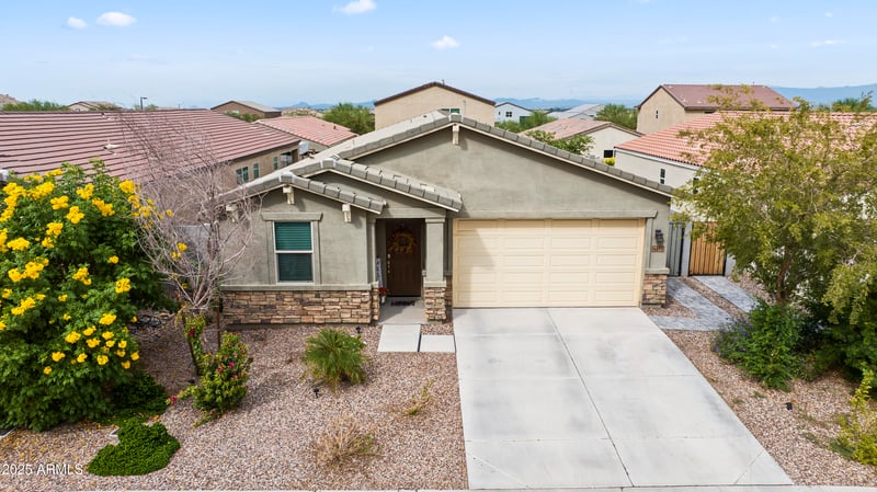 4098 Coneflower Ln, San Tan Valley, AZ 85144