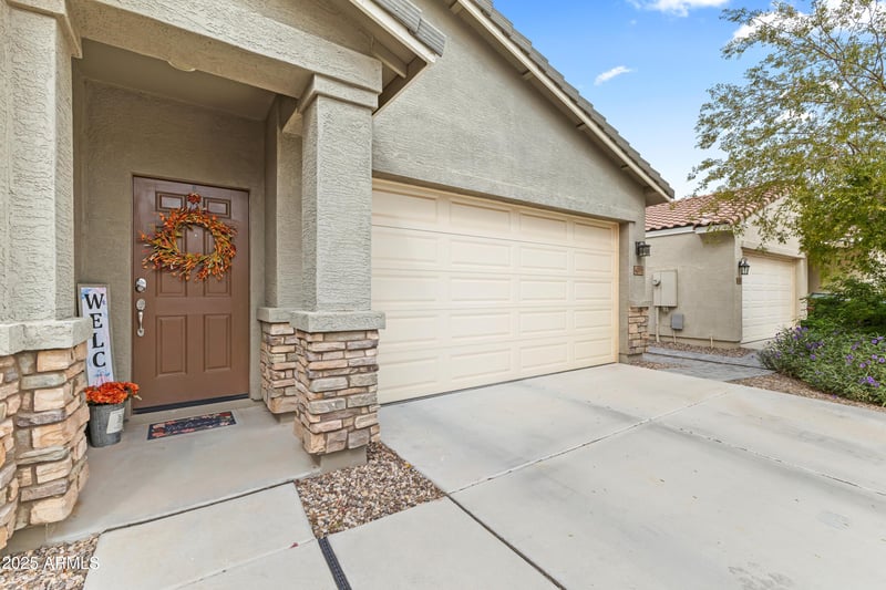 4098 Coneflower Ln, San Tan Valley, AZ 85144