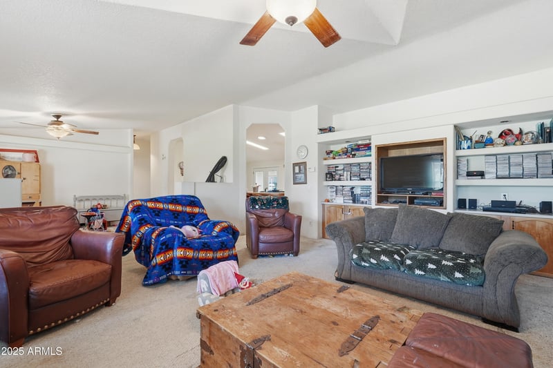 40994 Coyote Rd, San Tan Valley, AZ 85140