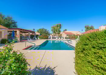 41 Betty Elyse Ln, Phoenix, AZ 85022