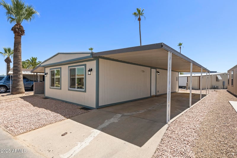 410 67th Ln, Phoenix, AZ 85043