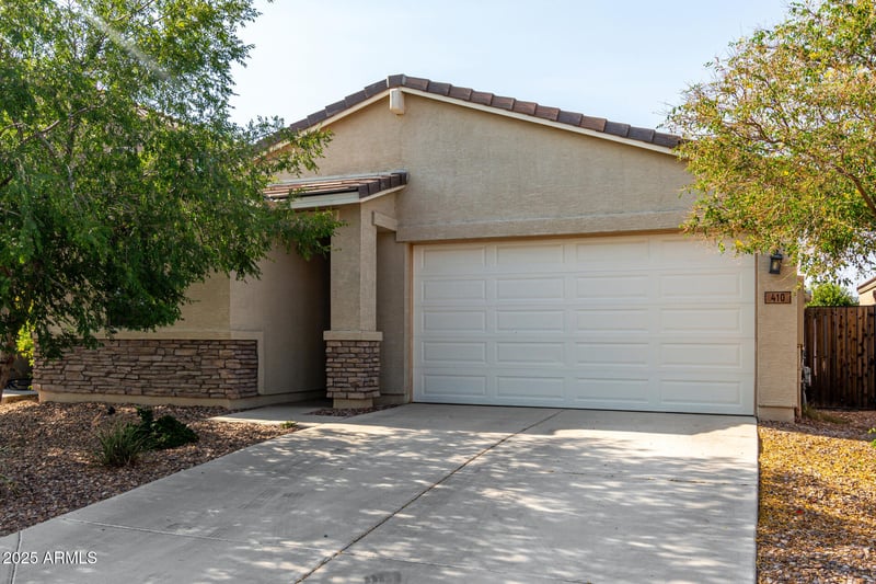 410 Nikita Dr, San Tan Valley, AZ 85140
