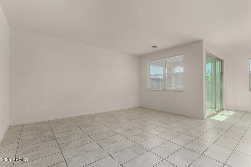 410 Nikita Dr, San Tan Valley, AZ 85140