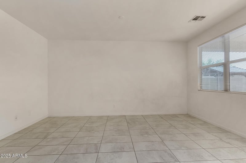 410 Nikita Dr, San Tan Valley, AZ 85140