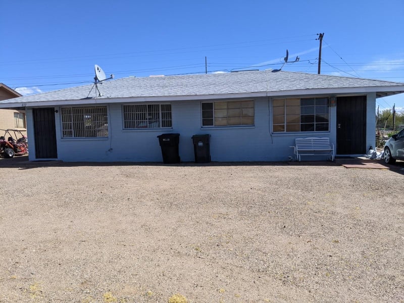 410 Reizen Dr, Morristown, AZ 85342