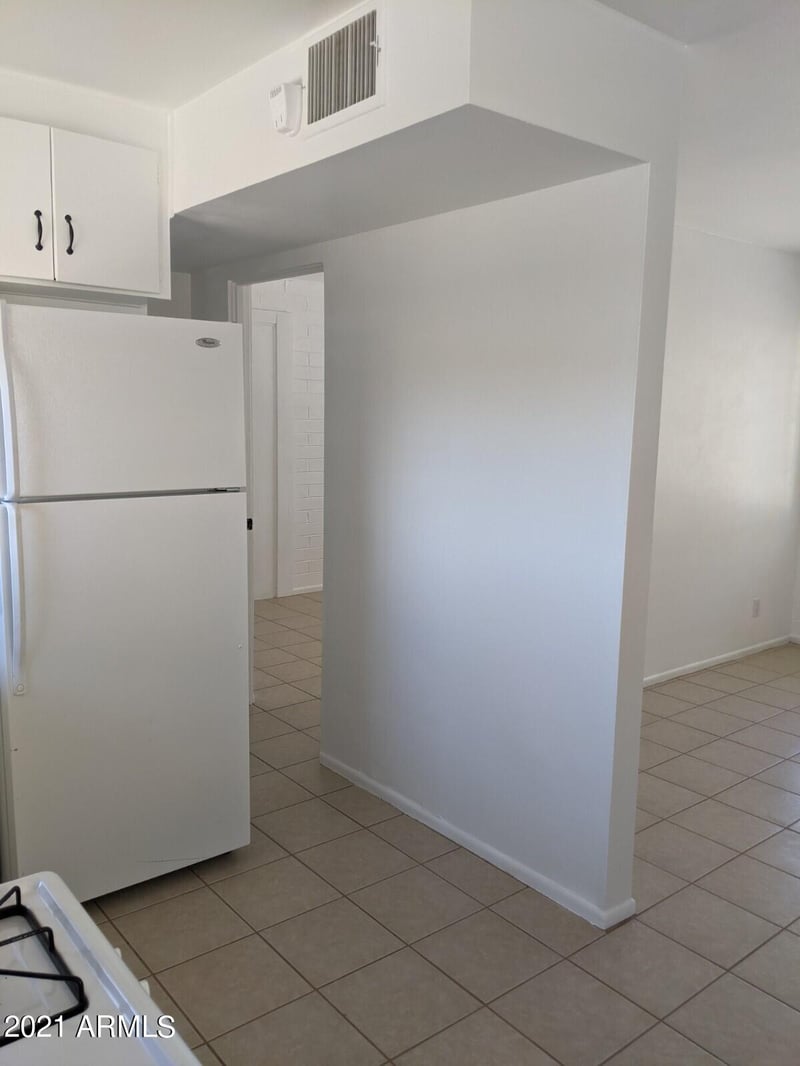410 Reizen Dr, Morristown, AZ 85342