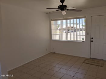 410 Reizen Dr, Morristown, AZ 85342