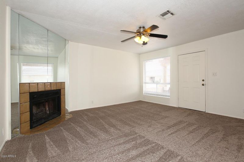410 W Yukon Dr #4, Phoenix, AZ 85027