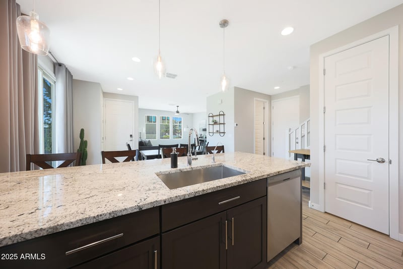 4100 Pinelake Way #104, Chandler, AZ 85249