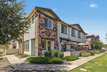 4100 S Pinelake Way #104, Chandler, AZ 85249