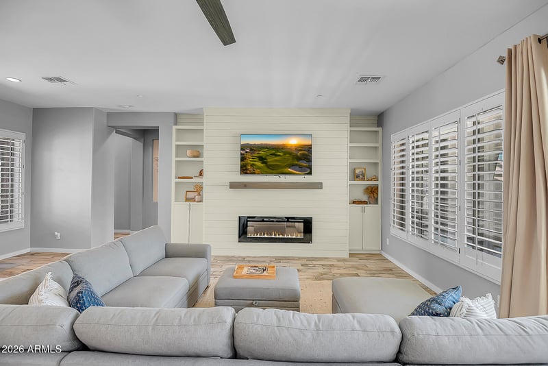 41003 N Congressional Dr, Anthem, AZ 85086