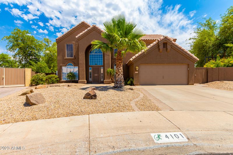 4101 E Lavender Ln, Phoenix, AZ 85044