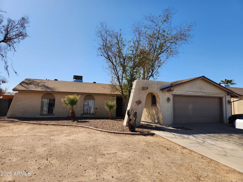 4101 E Nancy Ln, Phoenix, AZ 85042