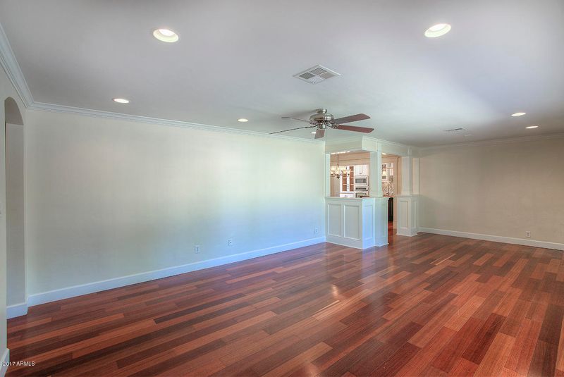 4101 E Pinchot Ave, Phoenix, AZ 85018