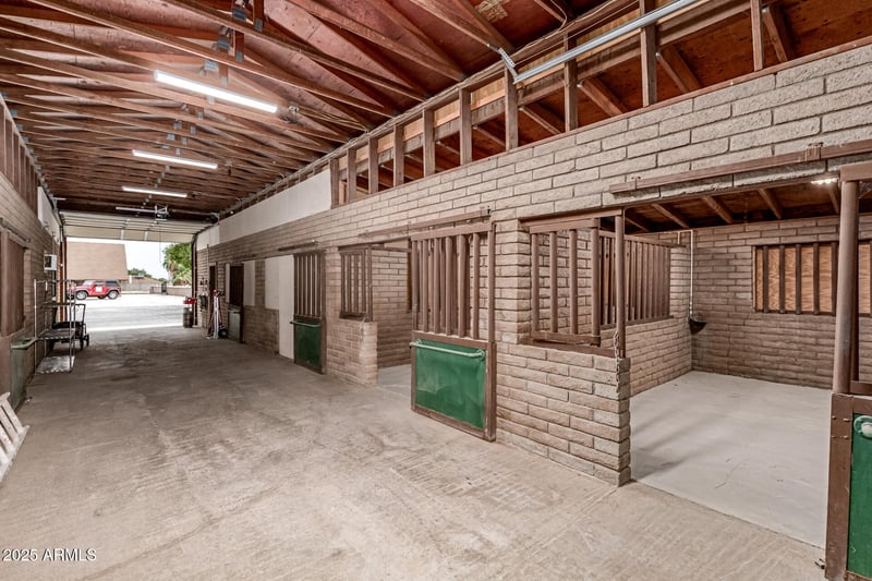 4102 Acoma Dr, Phoenix, AZ 85053