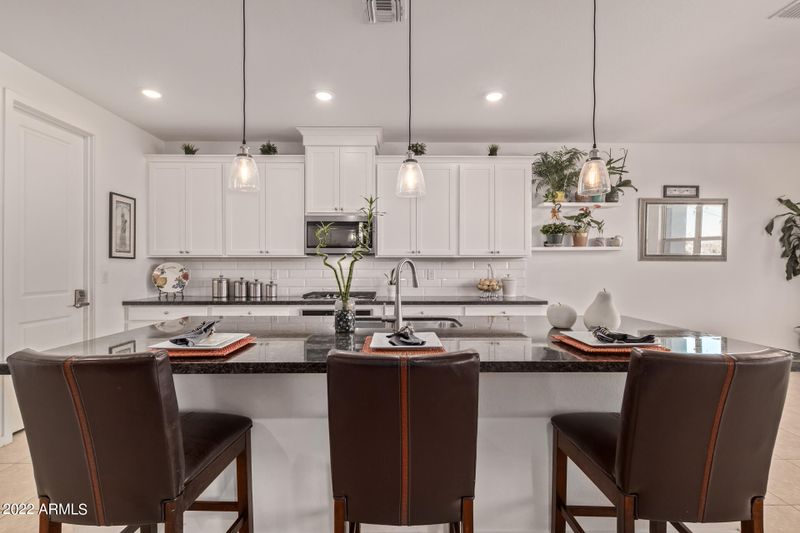 4102 E Caitlin Dr, San Tan Valley, AZ 85140