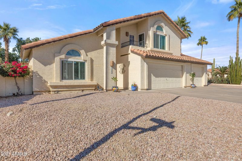 4102 E Cholla Canyon Dr, Phoenix, AZ 85044