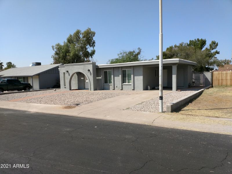 4102 E Saint Catherine Ave, Phoenix, AZ 85042