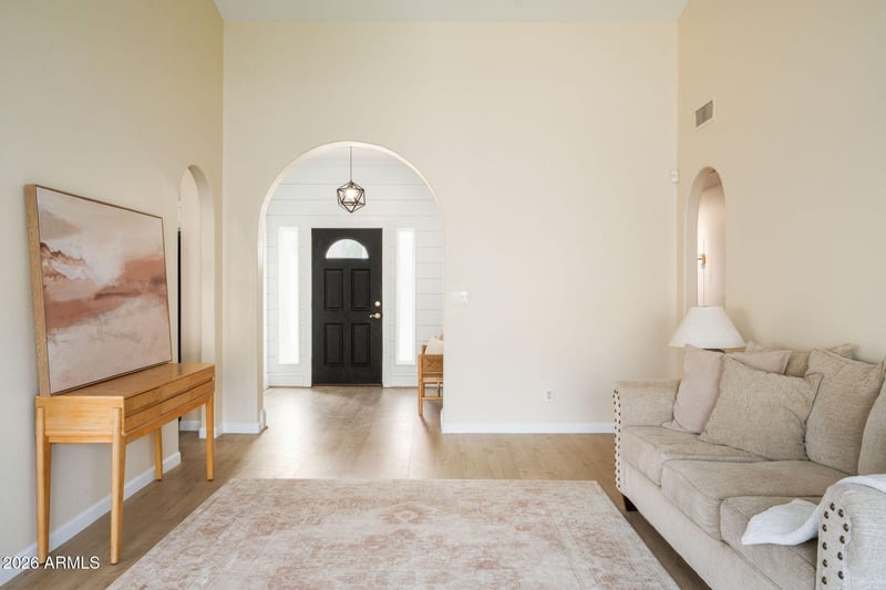4102 Siesta Ln, Phoenix, AZ 85050