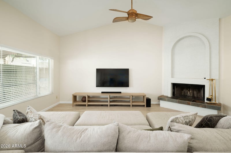 4102 Siesta Ln, Phoenix, AZ 85050