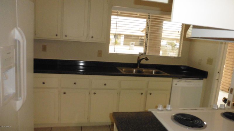 4105 E Apollo Rd, Phoenix, AZ 85042