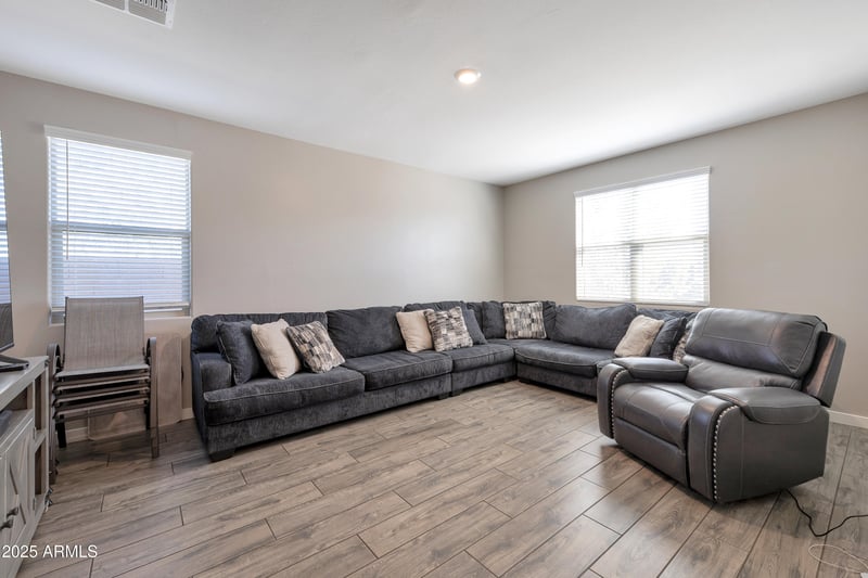 4106 97th Ave, Tolleson, AZ 85353